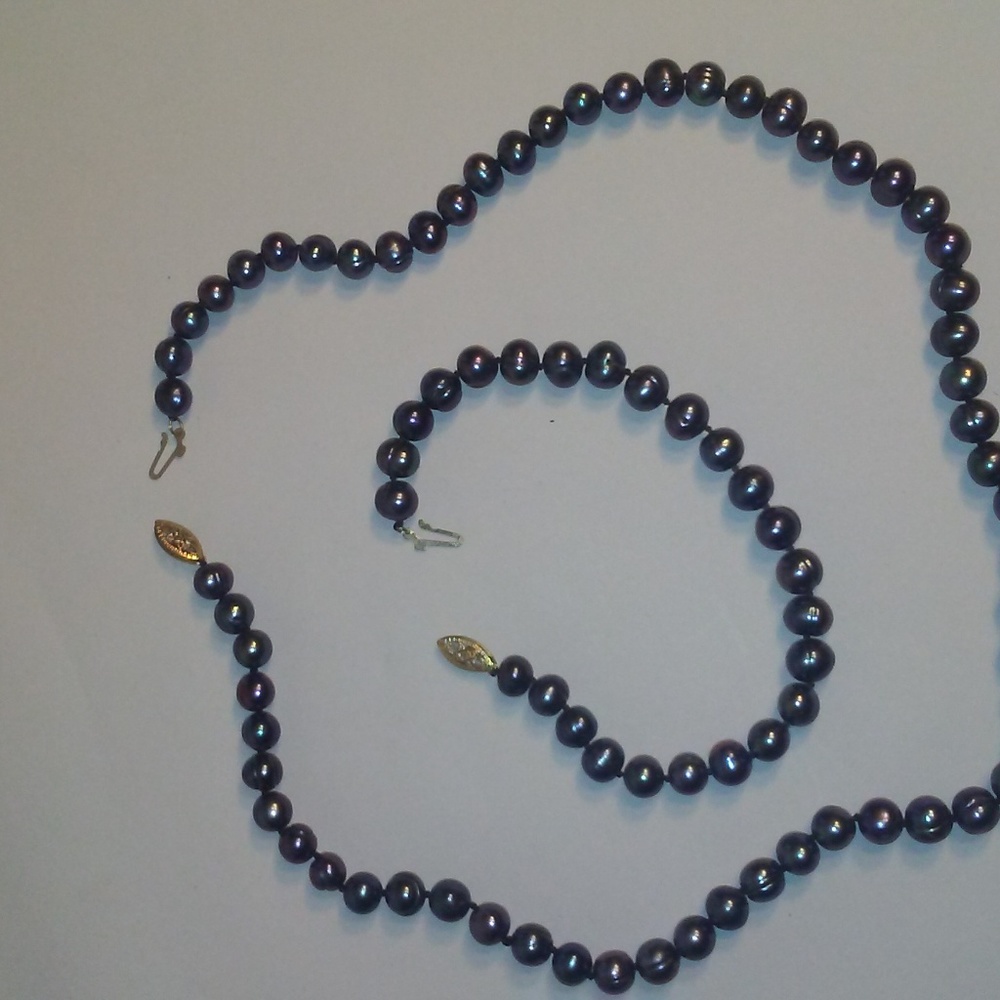 7mm Black Pearl Set 14K Gold Clasp